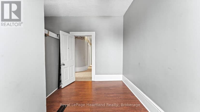 190 Albert Street — photo 24 of 40