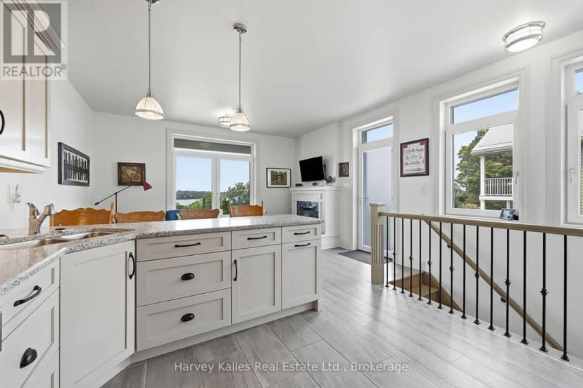 12399 Loyalist Parkway — photo 33 of 40