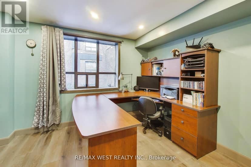 21 Dundonald Street — photo 8 of 20