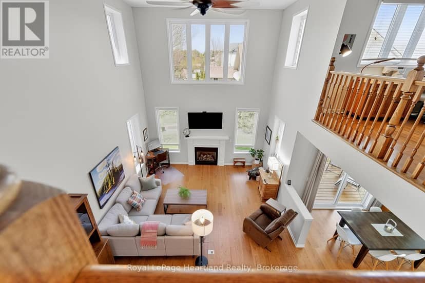 16 Macpherson Avenue — photo 30 of 40