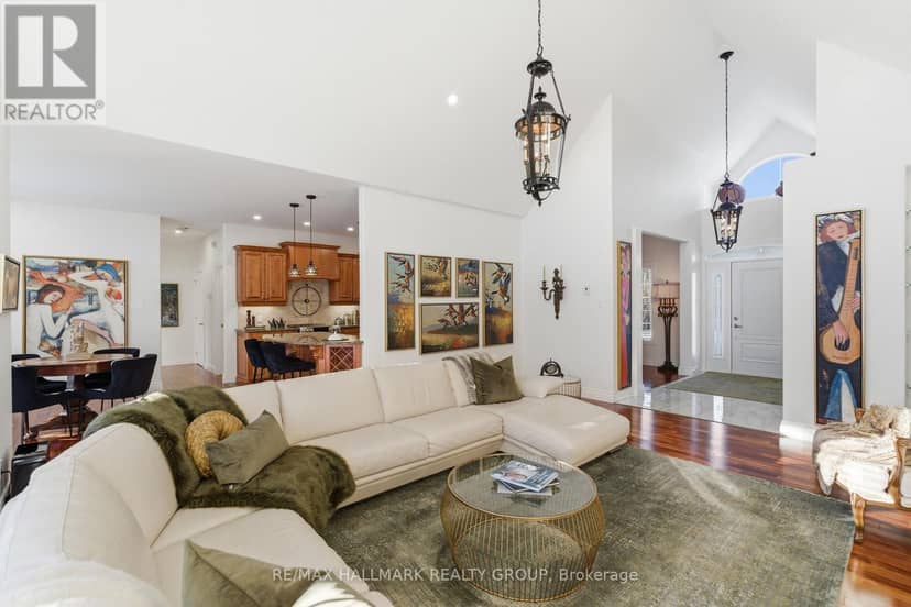 24 Radstock Lane, Champlain, photo 7