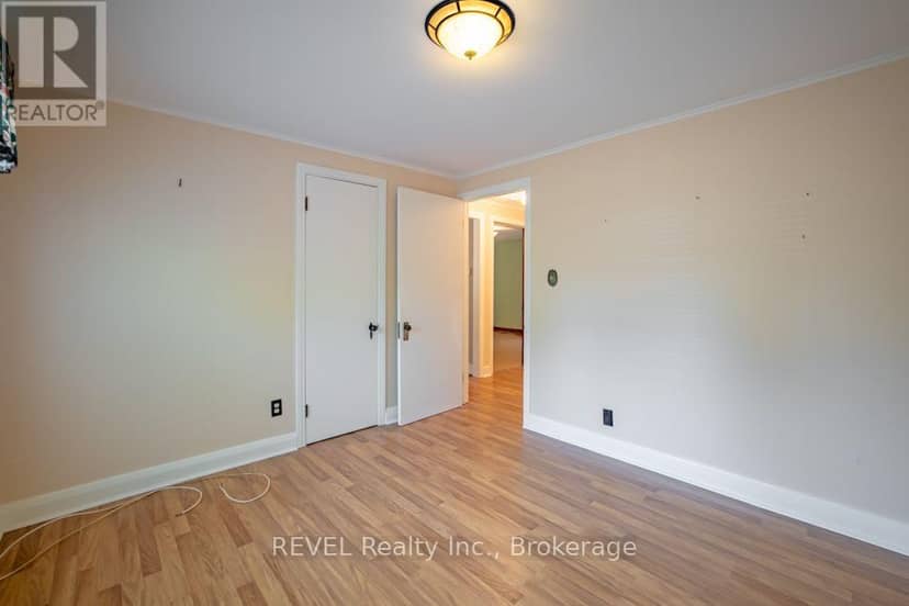 247 Nicolas Road — photo 17 of 33