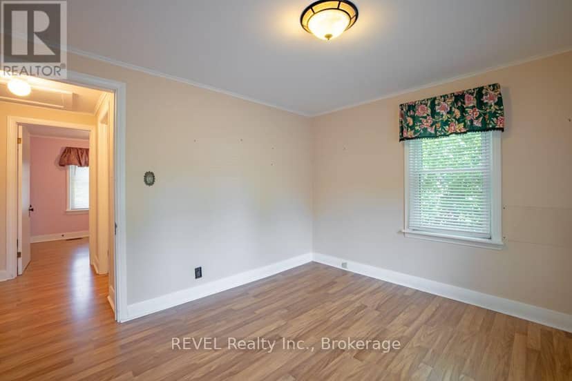 247 Nicolas Road — photo 18 of 33