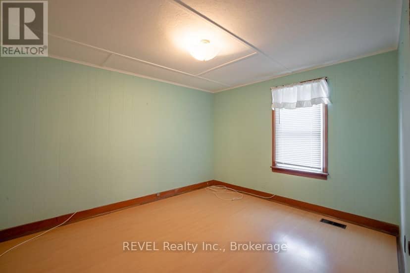 247 Nicolas Road — photo 21 of 33