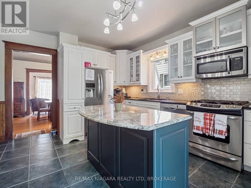 18 Emerick Avenue — photo 16 of 37