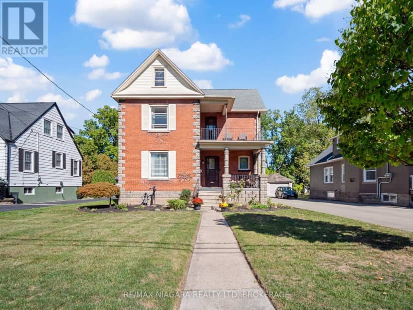 18 Emerick Avenue — photo 2 of 37