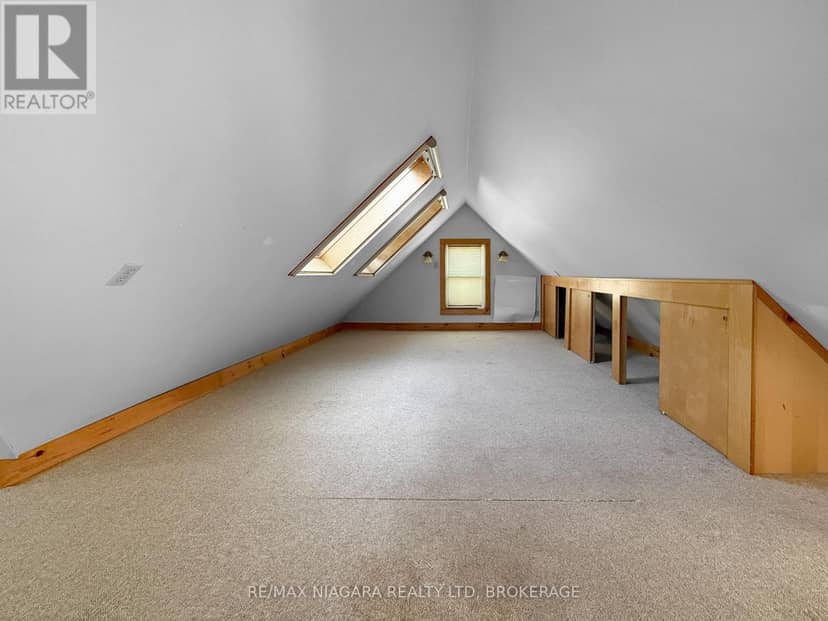 18 Emerick Avenue — photo 29 of 37