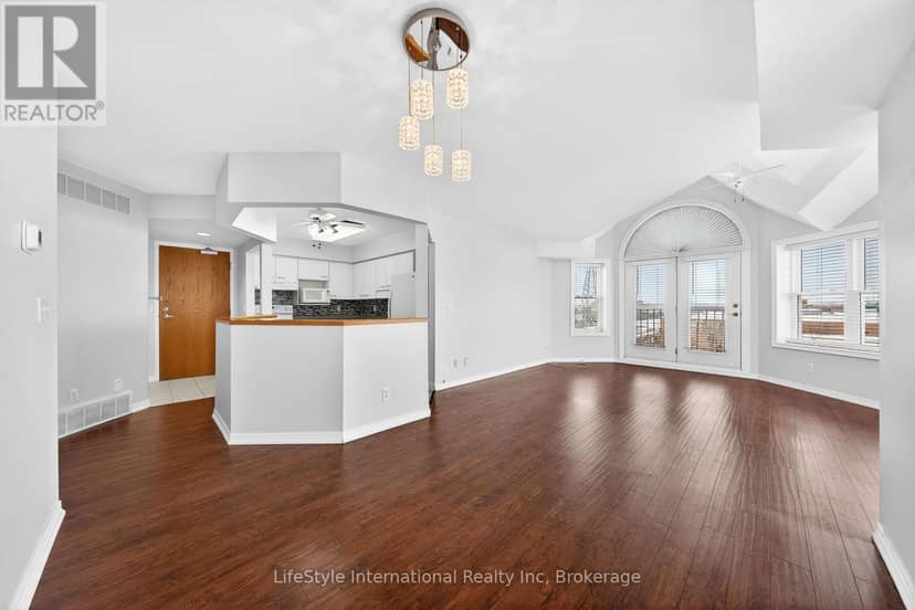 306 - 208 Silvercreek Parkway N, Guelph, photo 2