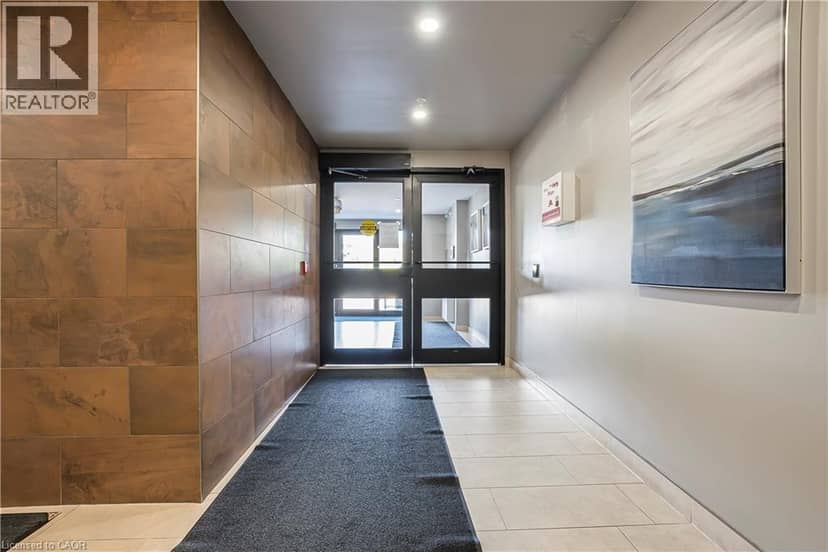 25 KAY Crescent Unit# 403 — photo 4 of 34