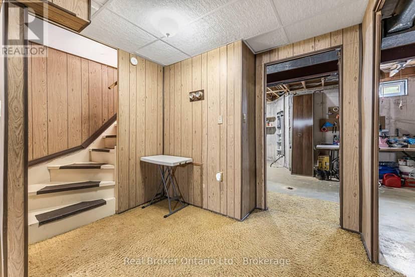 8 - 5982 Dunn Street — photo 23 of 30