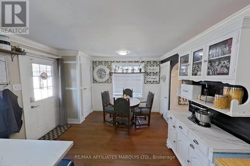54 Lefebvre Avenue — photo 4 of 16