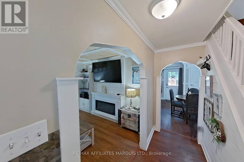 54 Lefebvre Avenue — photo 8 of 16