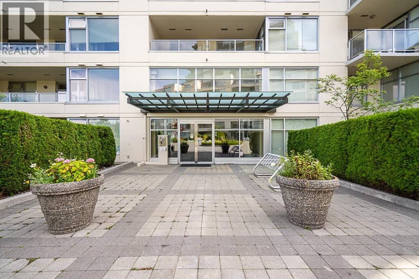 501 9298 UNIVERSITY CRESCENT, Burnaby, photo 2