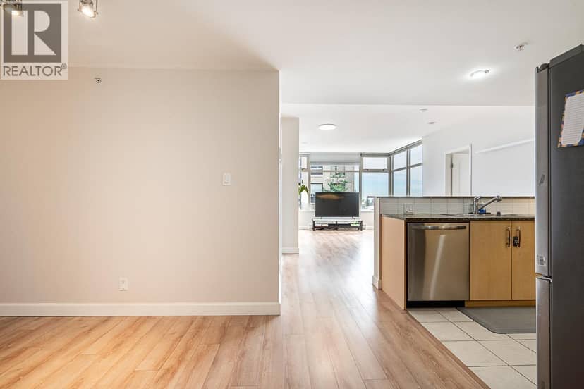 501 9298 UNIVERSITY CRESCENT, Burnaby, photo 6