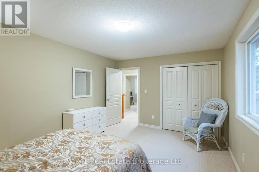 82 Vaughan Street — photo 30 of 40