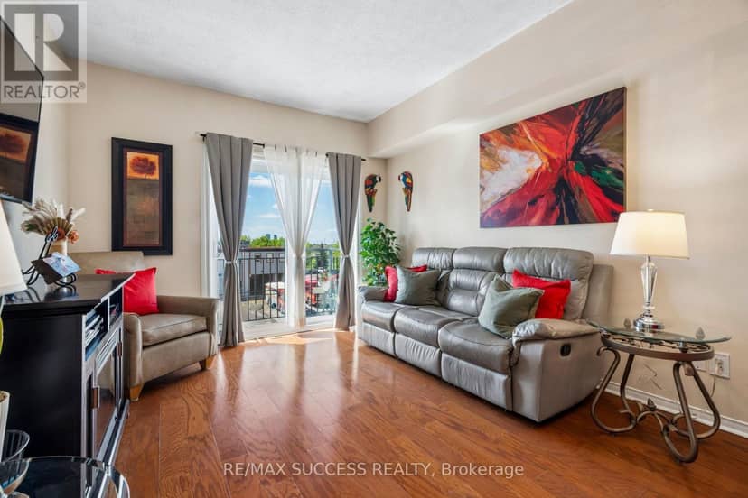 301 - 1000 Sheppard Avenue W, Toronto, photo 7