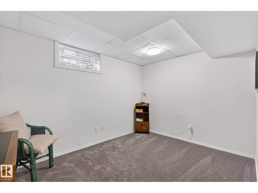 10108 144 ST NW — photo 34 of 40