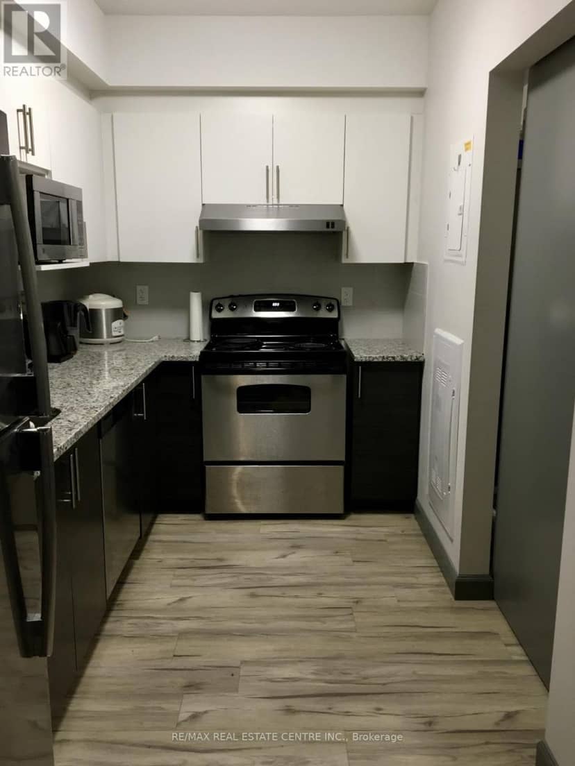 279 - 258B Sunview Street — photo 4 of 26
