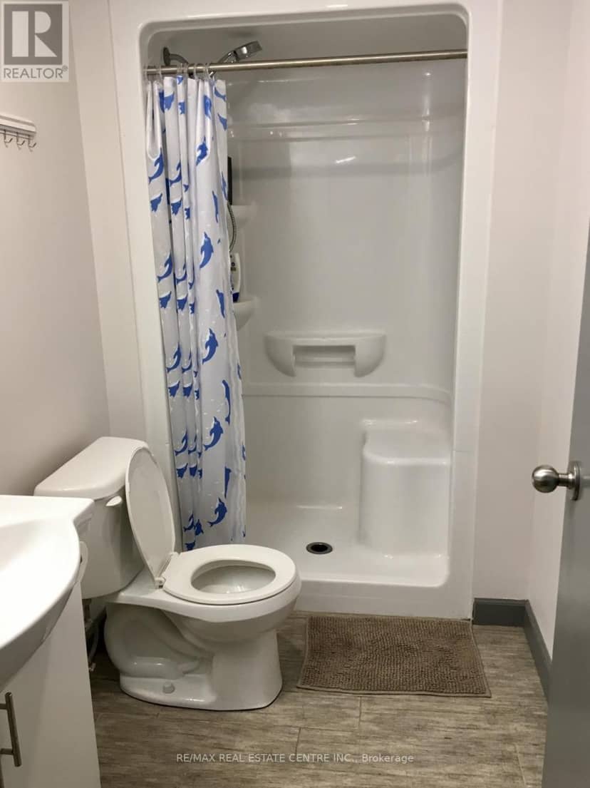 279 - 258B Sunview Street — photo 9 of 26