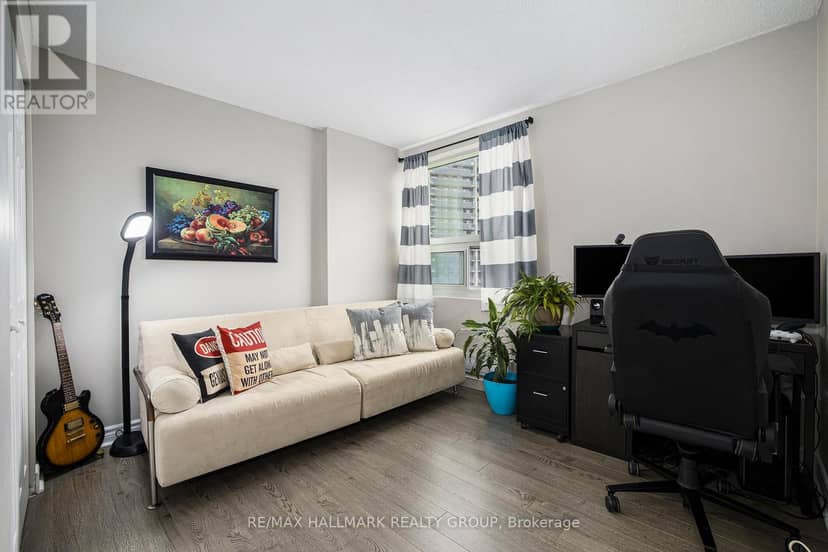 1005 - 1380 Prince Of Wales Drive — photo 12 of 20