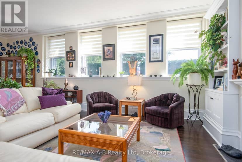 1C - 189 Elizabeth Street — photo 13 of 40