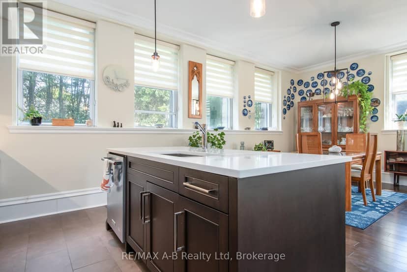 1C - 189 Elizabeth Street — photo 22 of 40