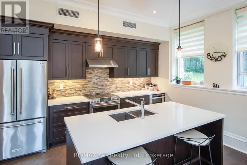 1C - 189 Elizabeth Street — photo 23 of 40