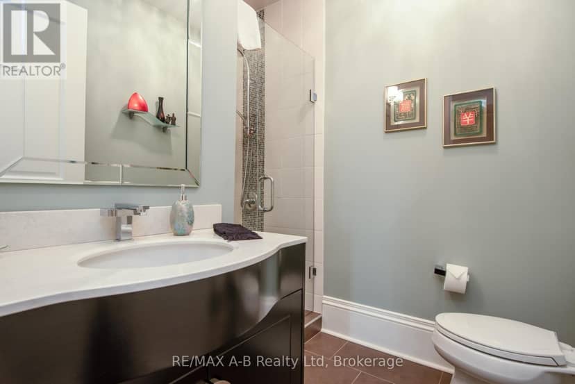 1C - 189 Elizabeth Street — photo 28 of 40