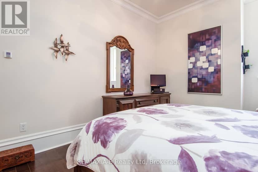 1C - 189 Elizabeth Street — photo 36 of 40