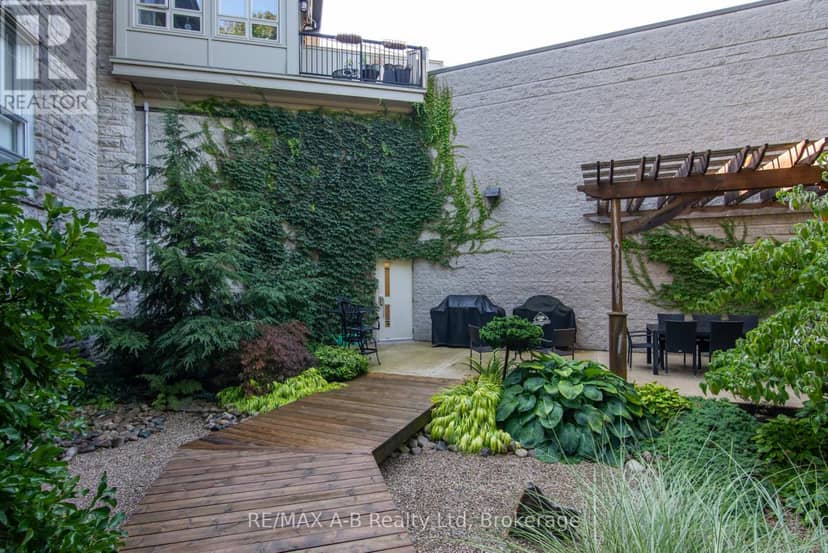 1C - 189 Elizabeth Street — photo 8 of 40