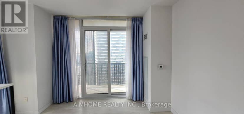 1711 - 8 Eglinton Avenue E — photo 5 of 21