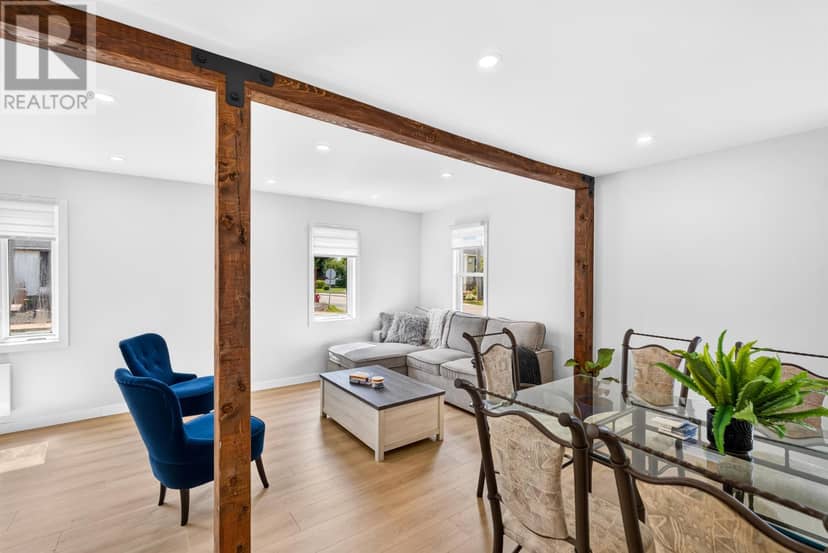 489 North Market Street — photo 12 of 36