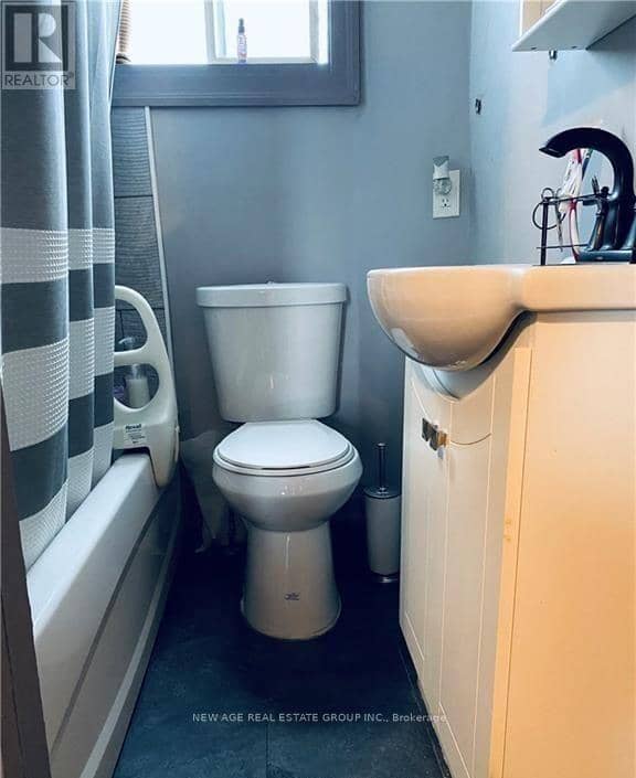 22 Alice Street — photo 4 of 17