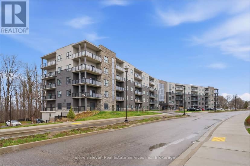 422 - 1100 Lackner Place — photo 4 of 40