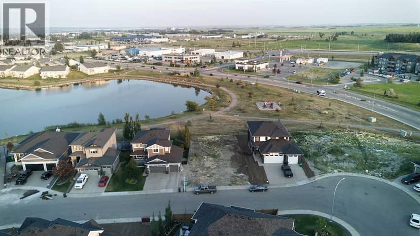 25 Lakes Estates Circle, Strathmore, photo 3