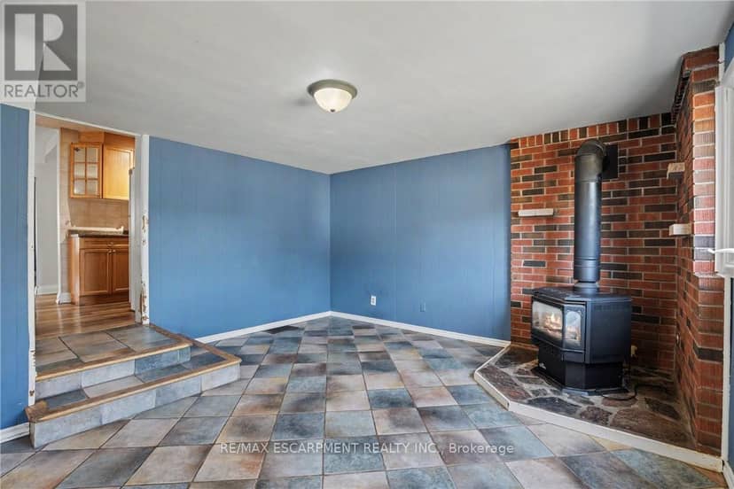 485 Cochrane Road — photo 15 of 37
