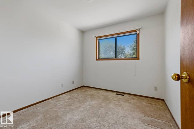 118 Aspen Av — photo 21 of 40