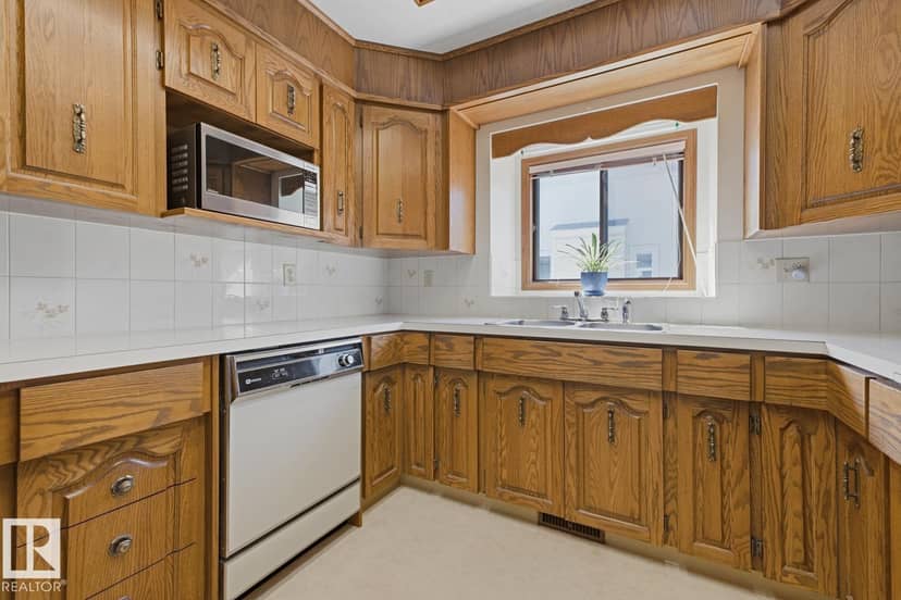 118 Aspen Av — photo 14 of 40