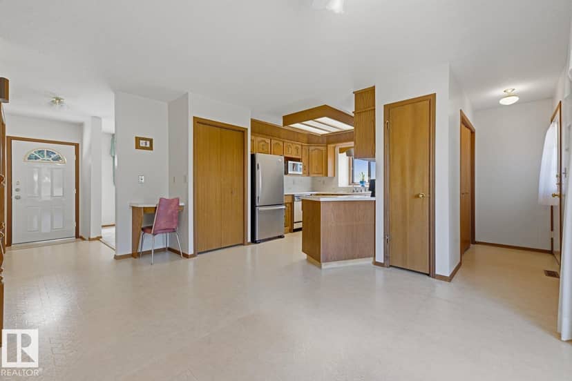 118 Aspen Av — photo 11 of 40