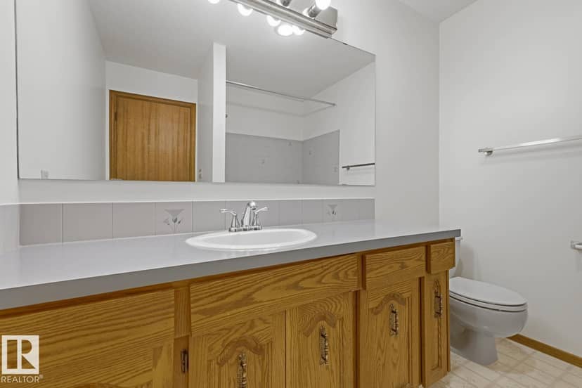 118 Aspen Av — photo 23 of 40