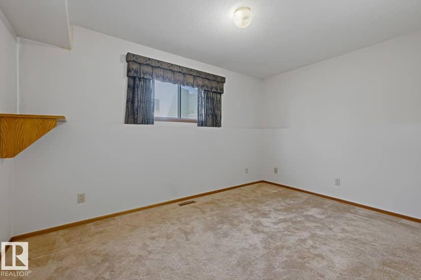 118 Aspen Av — photo 28 of 40