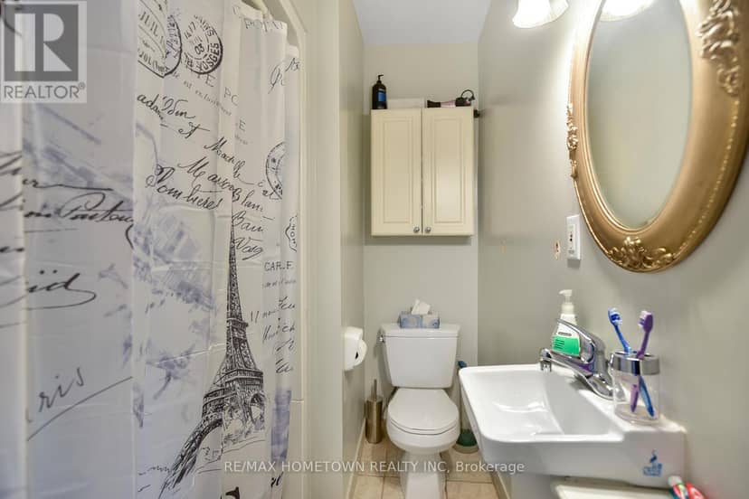 64 King Street E — photo 23 of 40