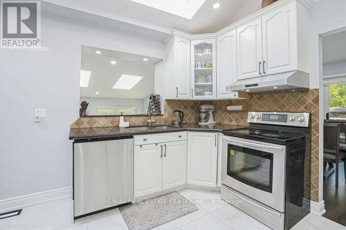 25 - 12497 Regional Road — photo 14 of 40