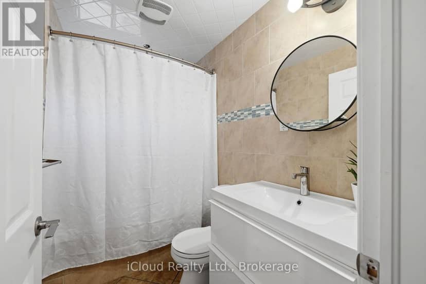 51 Delena Avenue S — photo 18 of 31
