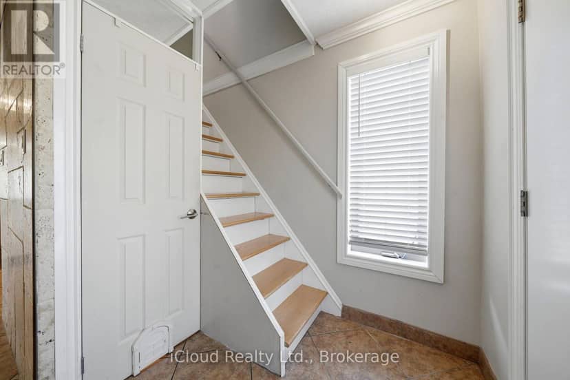 51 Delena Avenue S — photo 19 of 31