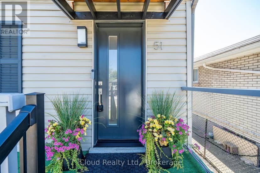 51 Delena Avenue S, Hamilton, photo 4