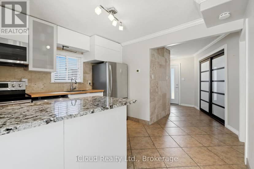 51 Delena Avenue S, Hamilton, photo 7