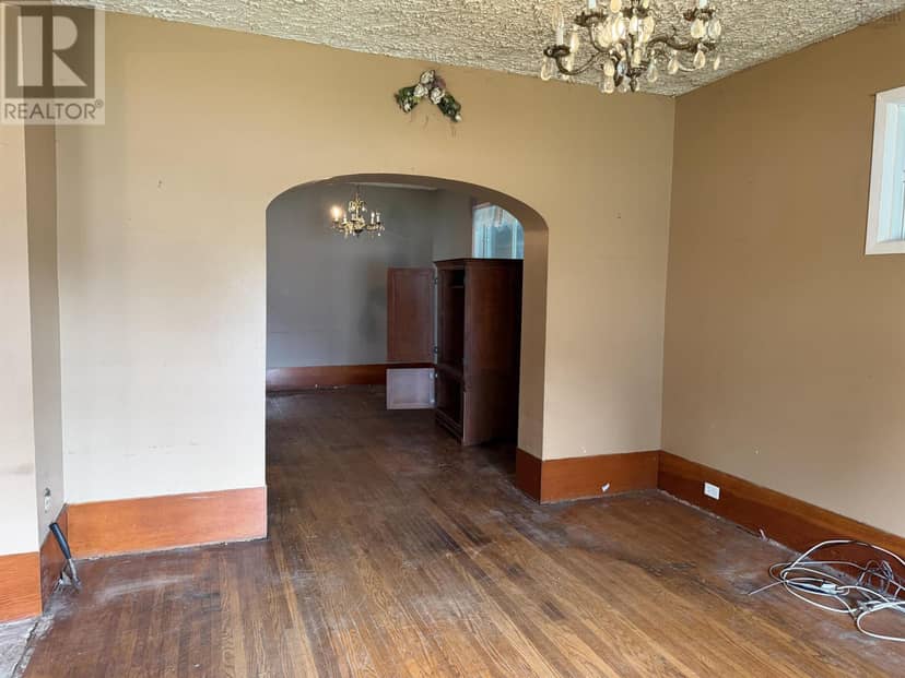 147 MacKay Street — photo 10 of 40