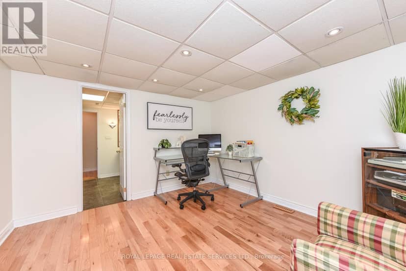 1338 Chalfield Drive — photo 33 of 40