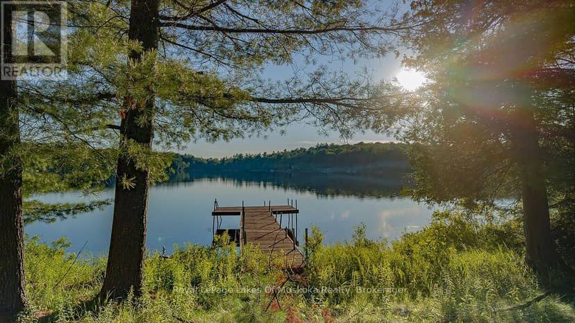 3712 Brunel Road, Lake of Bays, photo 2